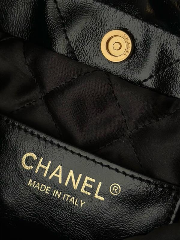 2026127215210995 600